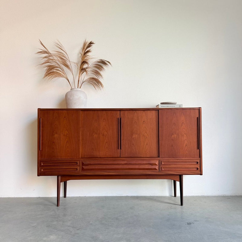 Vintage highboard teak schuifdeuren en lades - LOUI