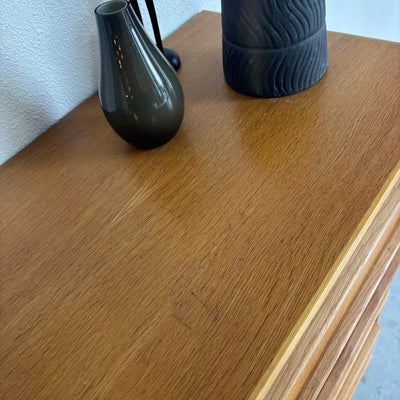 
                  
                    Vintage hoge Deense ladekast 6* eiken - LOUI.STORE
                  
                