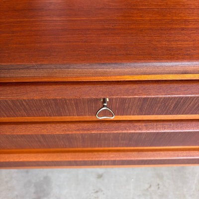 
                  
                    Vintage hoog secretaire - bureau met lades in teak - LOUI
                  
                