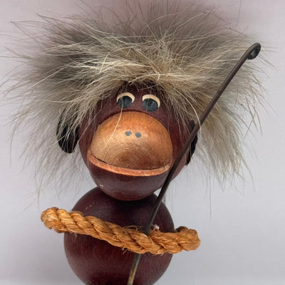 
                  
                    Vintage houten aapje met bont haartjes - LOUI
                  
                