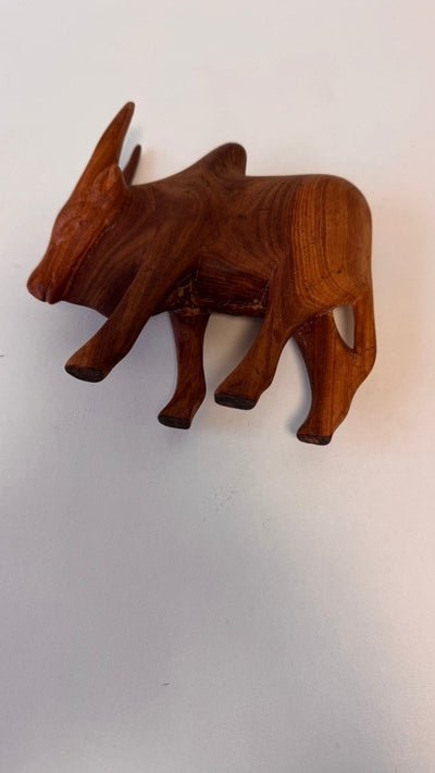 
                  
                    Vintage houten stier teak - LOUI.STORE
                  
                