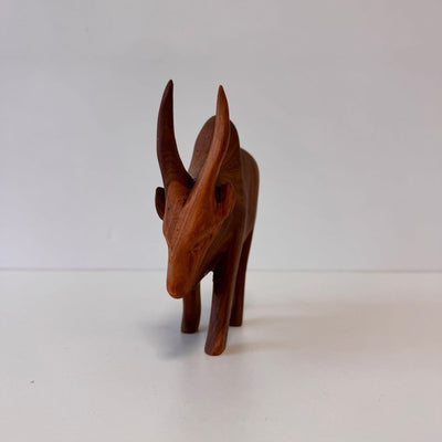 Vintage houten stier teak - LOUI.STORE