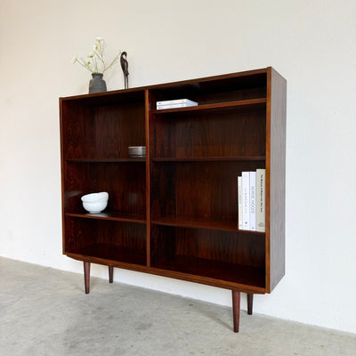 
                  
                    Vintage Hundevad boekenkast in palissander - LOUI
                  
                