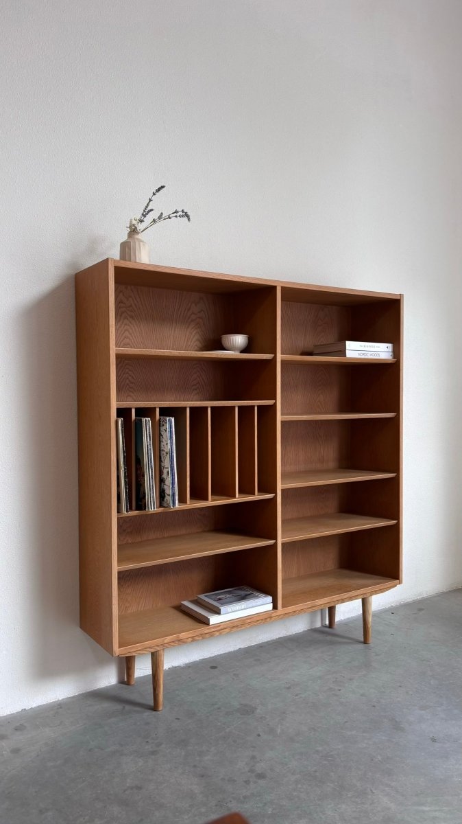 Vintage Hundevad boekenkast vinyl eiken - LOUI.STORE