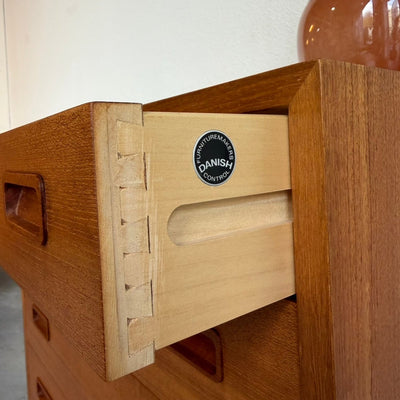 
                  
                    Vintage Hundevad ladekast 4* teak - LOUI
                  
                