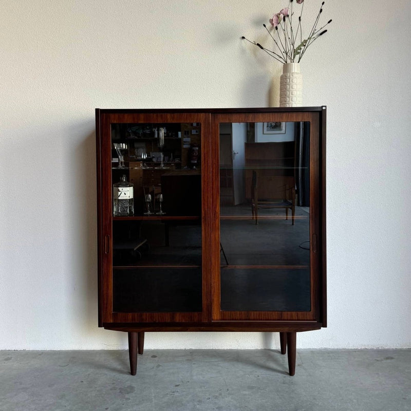 Vintage kast Hundevad glazen schuifdeuren - LOUI.STORE