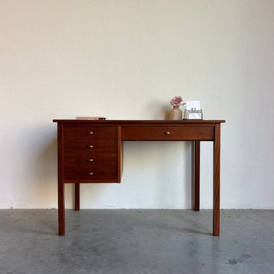 Vintage klein bureau teak - metalen greepjes - LOUI.STORE