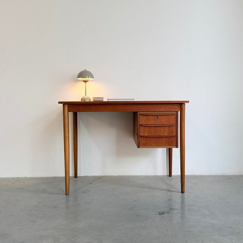 Vintage klein bureautje teak en beuken - LOUI