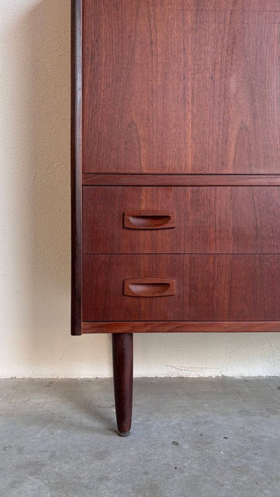 
                  
                    Vintage klein highboard teak - LOUI.STORE
                  
                