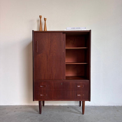 
                  
                    Vintage klein highboard teak - LOUI.STORE
                  
                