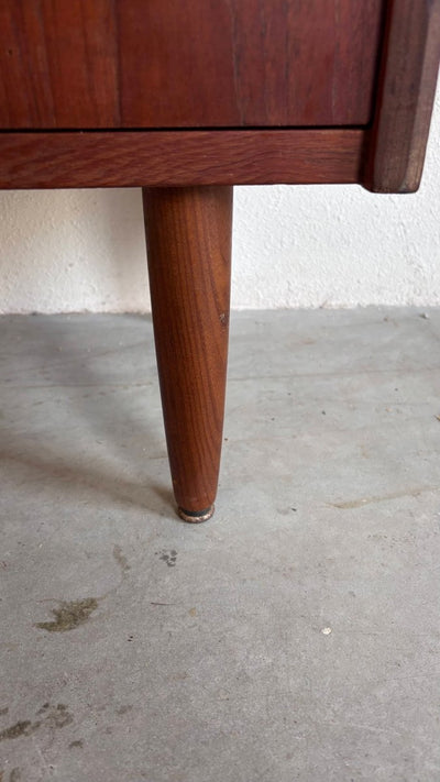 
                  
                    Vintage klein highboard teak - LOUI.STORE
                  
                