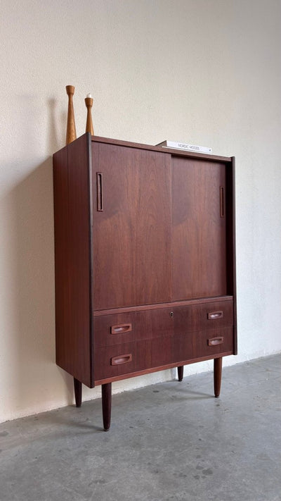 
                  
                    Vintage klein highboard teak - LOUI.STORE
                  
                