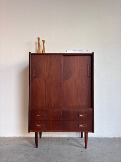 
                  
                    Vintage klein highboard teak - LOUI.STORE
                  
                