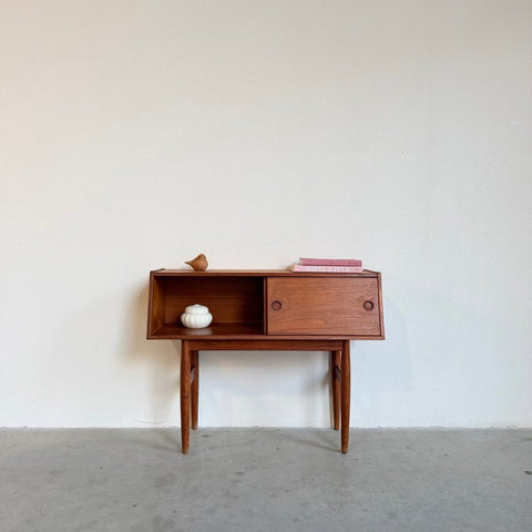 Vintage klein sideboard teak Aksel Kjersgaard - LOUI