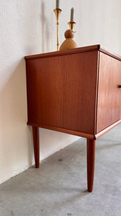 
                  
                    Vintage klein sideboard teak - LOUI.STORE
                  
                