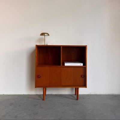 Vintage kleine boekenkast schuifdeurtjes - LOUI.STORE