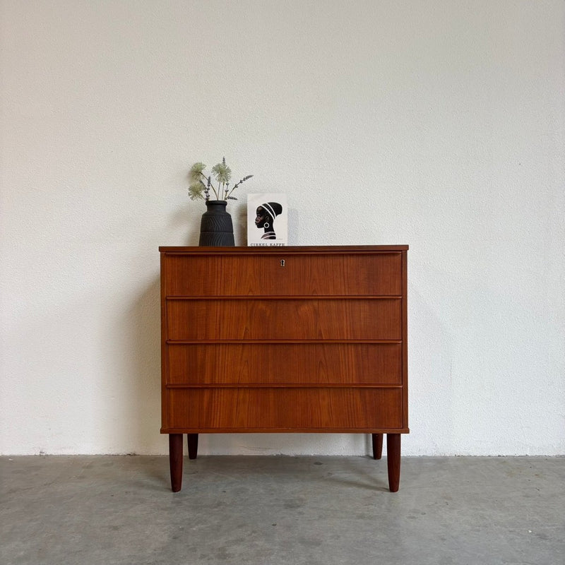 Vintage laag ladekastje 4* teak - LOUI.STORE