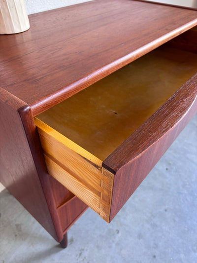 
                  
                    Vintage ladekast 3* laag - LOUI.STORE
                  
                