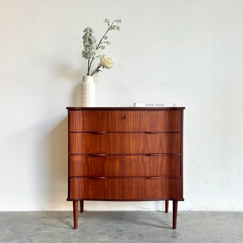 Vintage ladekast 4* golvende lades - LOUI.STORE