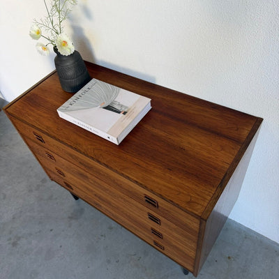 
                  
                    Vintage ladekast 4* palissander vierkant handvat - LOUI
                  
                