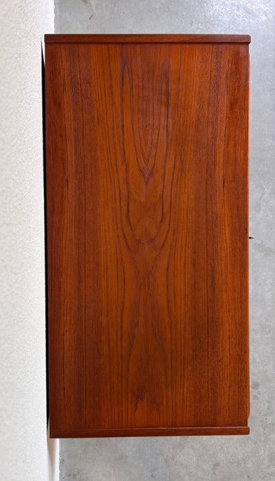 
                  
                    Vintage ladekast 4* teak - LOUI.STORE
                  
                