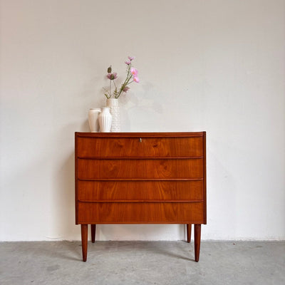 
                  
                    Vintage ladekast 4* teak - LOUI.STORE
                  
                