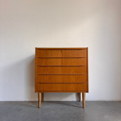 
                  
                    Vintage ladekast 5* eiken - LOUI.STORE
                  
                