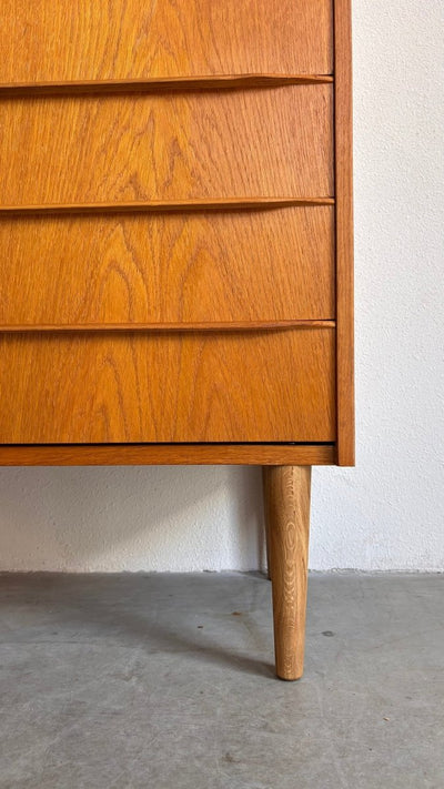 
                  
                    Vintage ladekast 5* eiken - LOUI.STORE
                  
                