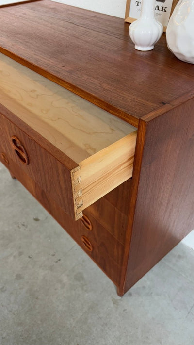 
                  
                    Vintage ladekast 5* ronde greep - LOUI.STORE
                  
                