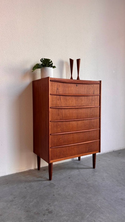 
                  
                    Vintage ladekast 6* smal - LOUI.STORE
                  
                