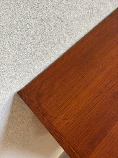 
                  
                    Vintage ladekast 6* teak lange greep - LOUI.STORE
                  
                