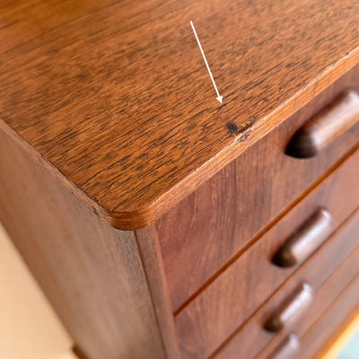
                  
                    Vintage ladekast 6* teak met lichter frame - LOUI
                  
                