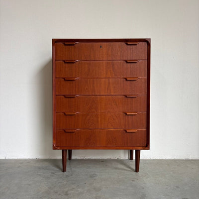 
                  
                    Vintage ladekast 6* teak ronde hoek - LOUI.STORE
                  
                