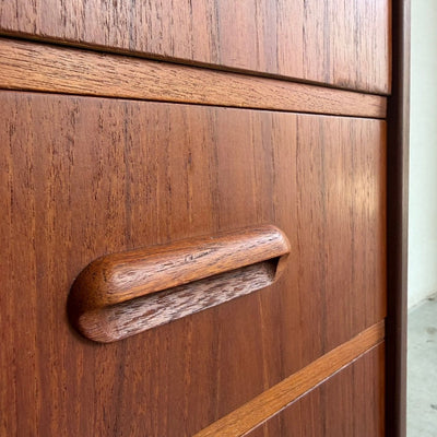 
                  
                    Vintage ladekast 7* teak met lichtere lijn - LOUI
                  
                