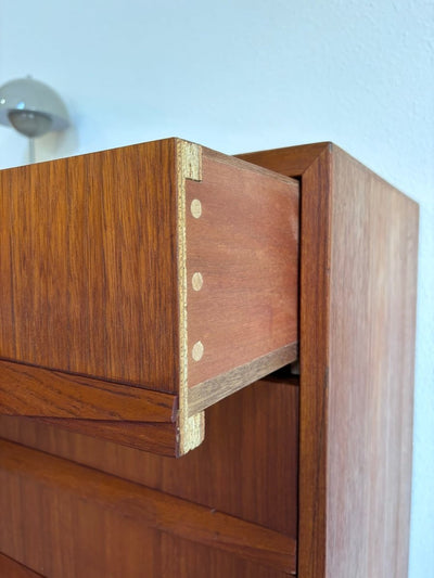 
                  
                    Vintage ladekast greep onder lade - LOUI.STORE
                  
                