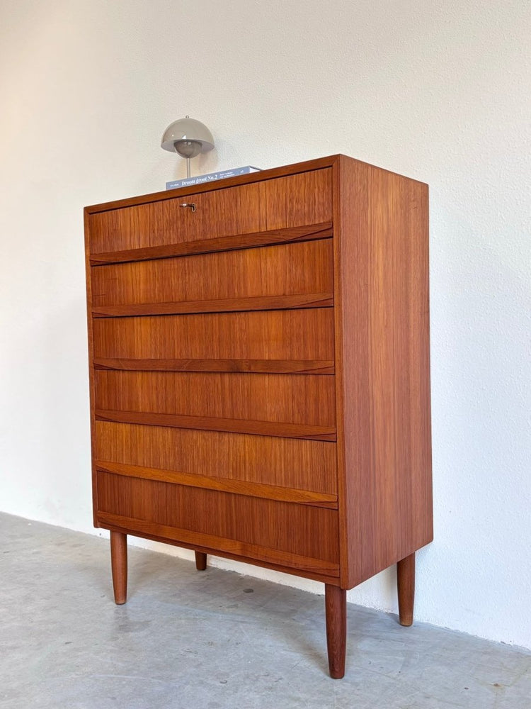 
                  
                    Vintage ladekast greep onder lade - LOUI.STORE
                  
                