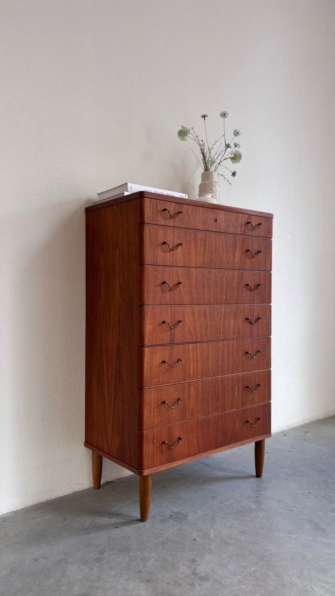
                  
                    Vintage ladekast metalen greepje - LOUI.STORE
                  
                