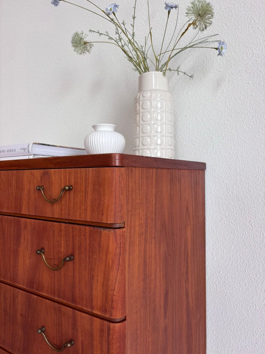 
                  
                    Vintage ladekast metalen greepje - LOUI.STORE
                  
                