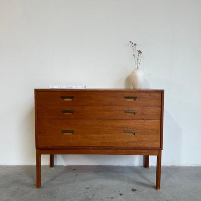 
                  
                    Vintage ladekast metalen greepjes - LOUI.STORE
                  
                