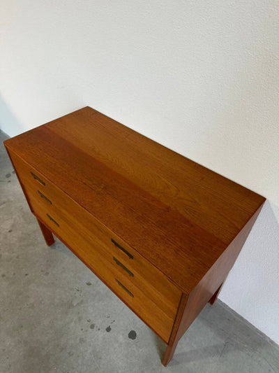 
                  
                    Vintage ladekast metalen greepjes - LOUI.STORE
                  
                