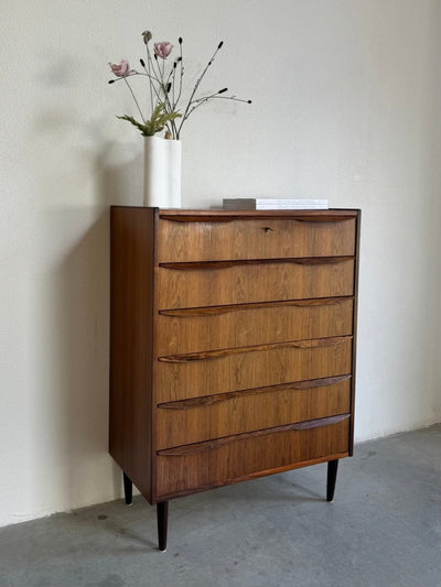 
                  
                    Vintage ladekast palissander 6* - LOUI.STORE
                  
                