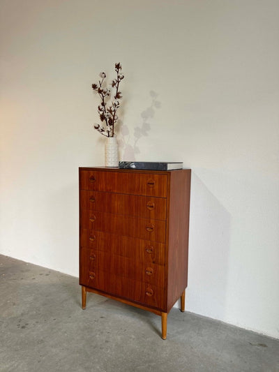 
                  
                    Vintage ladekast ronde greep 6* - LOUI.STORE
                  
                
