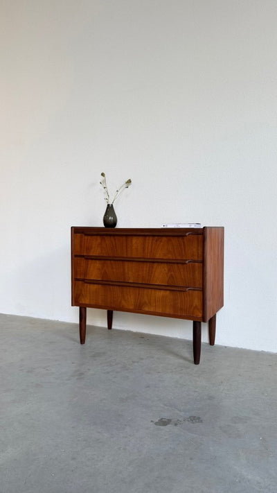 
                  
                    Vintage ladekast teak 3* - LOUI
                  
                