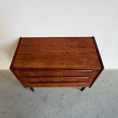 
                  
                    Vintage ladekast teak 3* - LOUI
                  
                