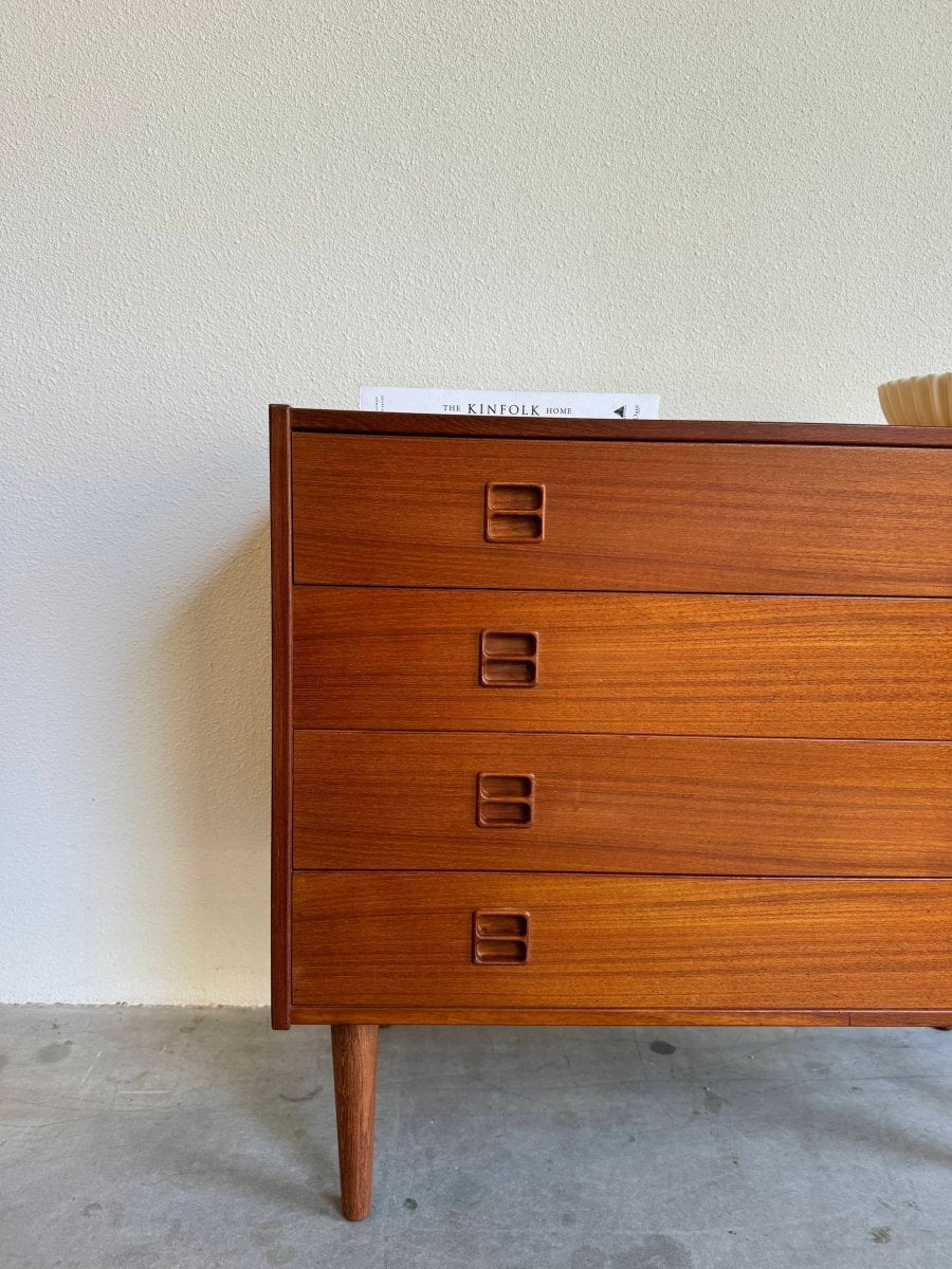 
                  
                    Vintage ladekast teak 4* - LOUI.STORE
                  
                