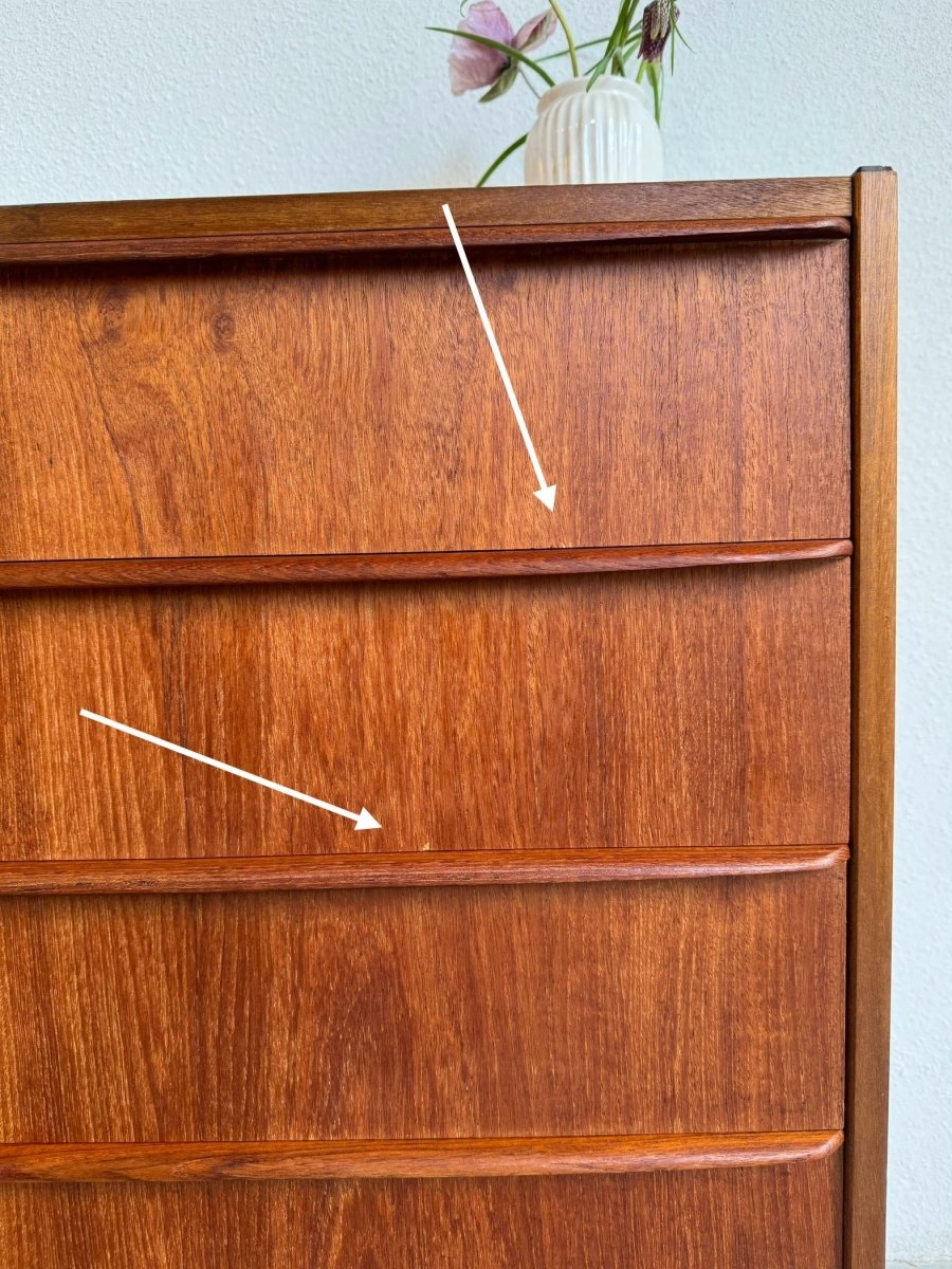 
                  
                    Vintage ladekast teak 4* - LOUI.STORE
                  
                