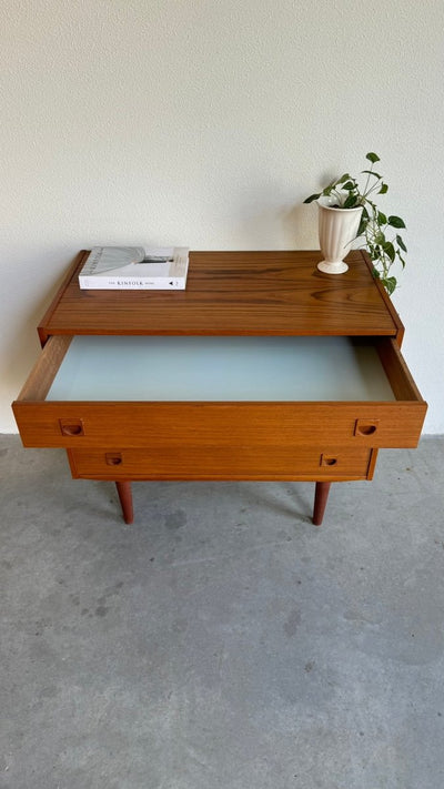 
                  
                    Vintage ladekast teak 4* - LOUI.STORE
                  
                