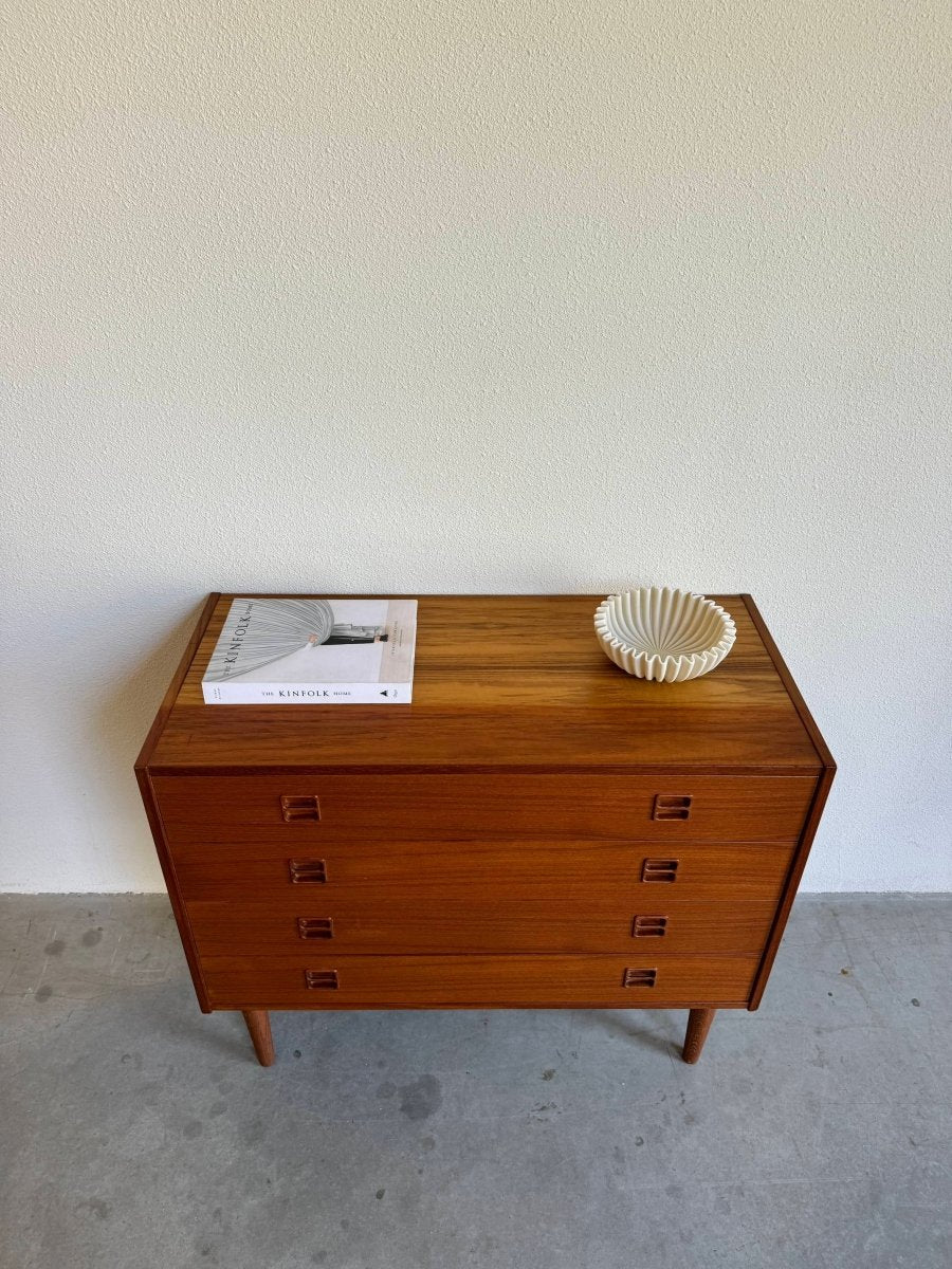 
                  
                    Vintage ladekast teak 4* - LOUI.STORE
                  
                