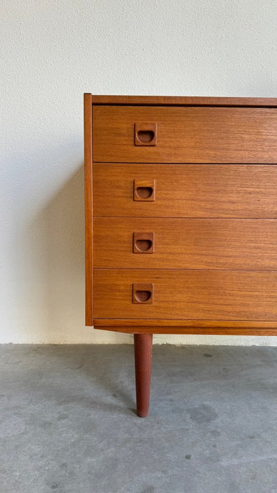 
                  
                    Vintage ladekast teak 4* - LOUI.STORE
                  
                