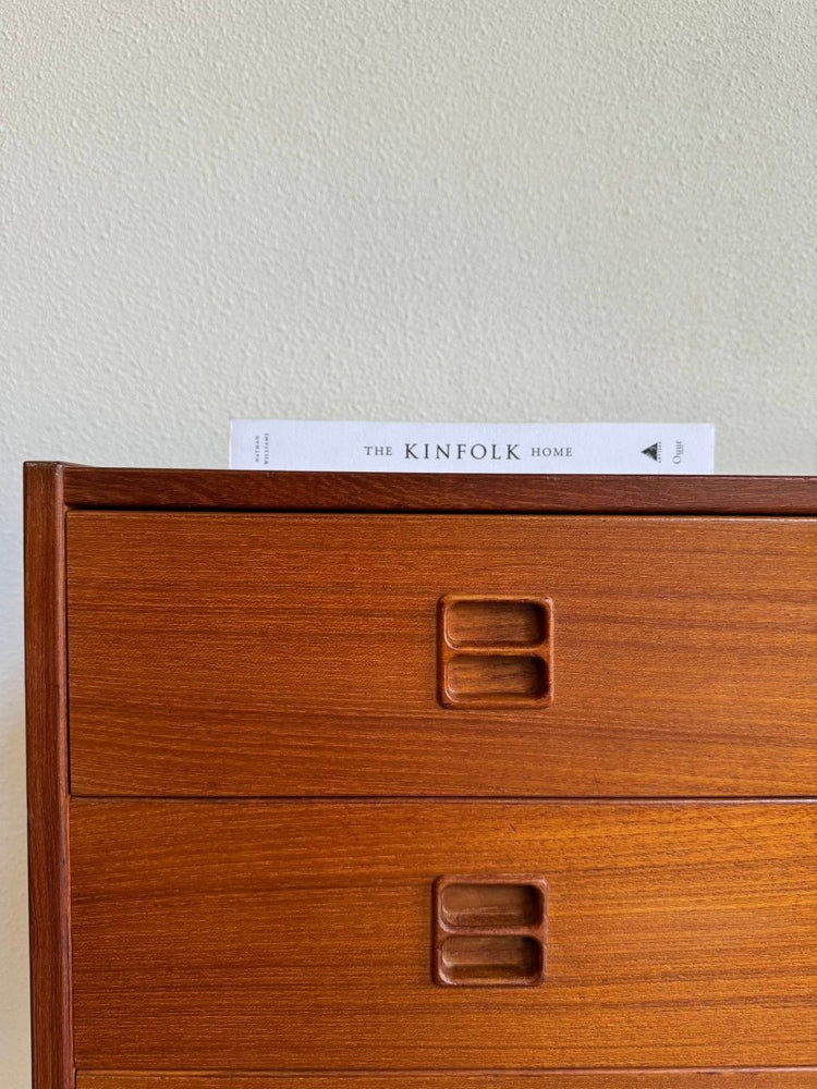 
                  
                    Vintage ladekast teak 4* - LOUI.STORE
                  
                